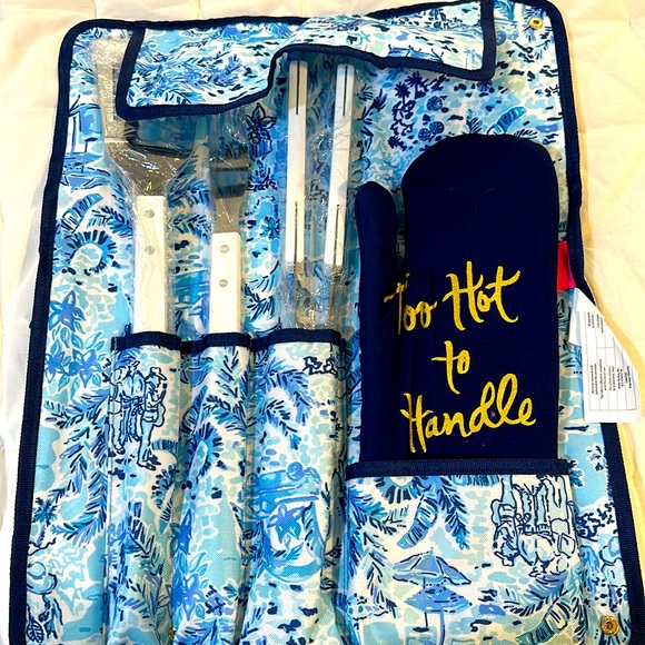Lilly Pulitzer grilling set new - Picture 1 of 7